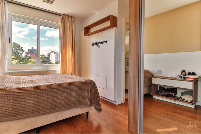 R$ 790.000 - EXCELENTE APARTAMENTO - 75M2 - 2 DORM - SU&Iacute;TE - VISTA - 2 VAGAS Rua Pedro Ivo Porto Alegre - 