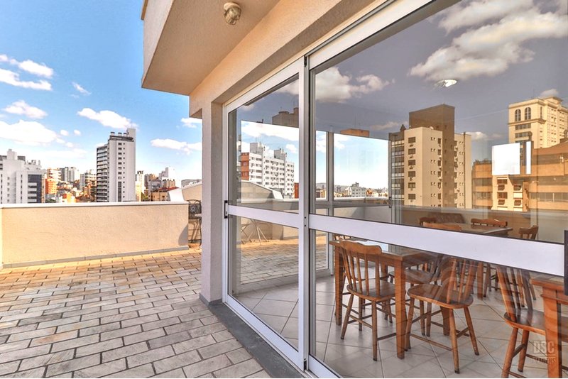 R$ 790.000 - EXCELENTE APARTAMENTO - 75M2 - 2 DORM - SU&Iacute;TE - VISTA - 2 VAGAS Rua Pedro Ivo Porto Alegre - 