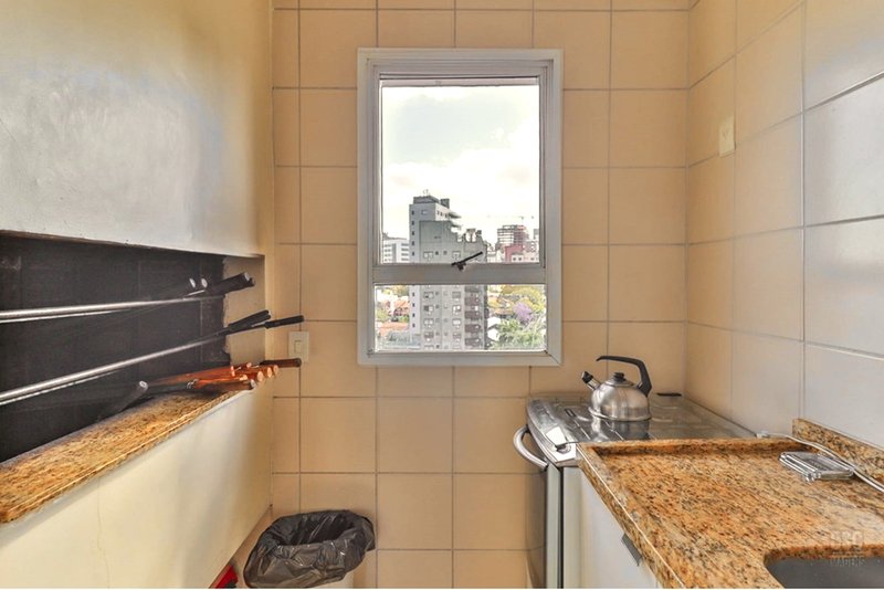 R$ 790.000 - EXCELENTE APARTAMENTO - 75M2 - 2 DORM - SU&Iacute;TE - VISTA - 2 VAGAS Rua Pedro Ivo Porto Alegre - 