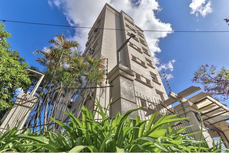 R$ 790.000 - EXCELENTE APARTAMENTO - 75M2 - 2 DORM - SU&Iacute;TE - VISTA - 2 VAGAS Rua Pedro Ivo Porto Alegre - 