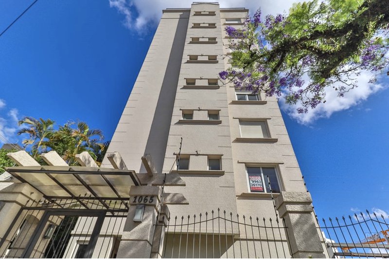 R$ 790.000 - EXCELENTE APARTAMENTO - 75M2 - 2 DORM - SU&Iacute;TE - VISTA - 2 VAGAS Rua Pedro Ivo Porto Alegre - 