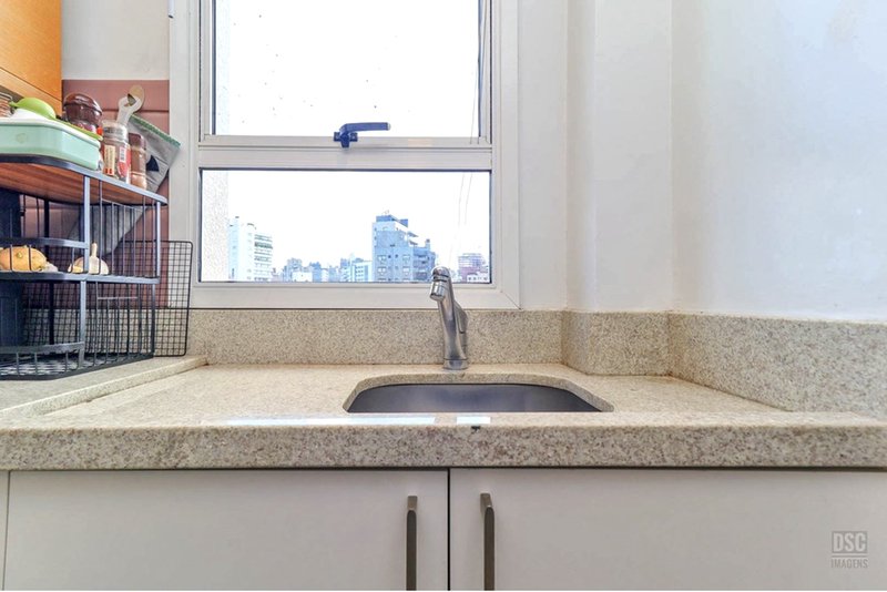 R$ 790.000 - EXCELENTE APARTAMENTO - 75M2 - 2 DORM - SU&Iacute;TE - VISTA - 2 VAGAS Rua Pedro Ivo Porto Alegre - 