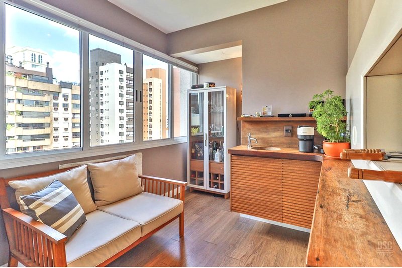 R$ 790.000 - EXCELENTE APARTAMENTO - 75M2 - 2 DORM - SU&Iacute;TE - VISTA - 2 VAGAS Rua Pedro Ivo Porto Alegre - 