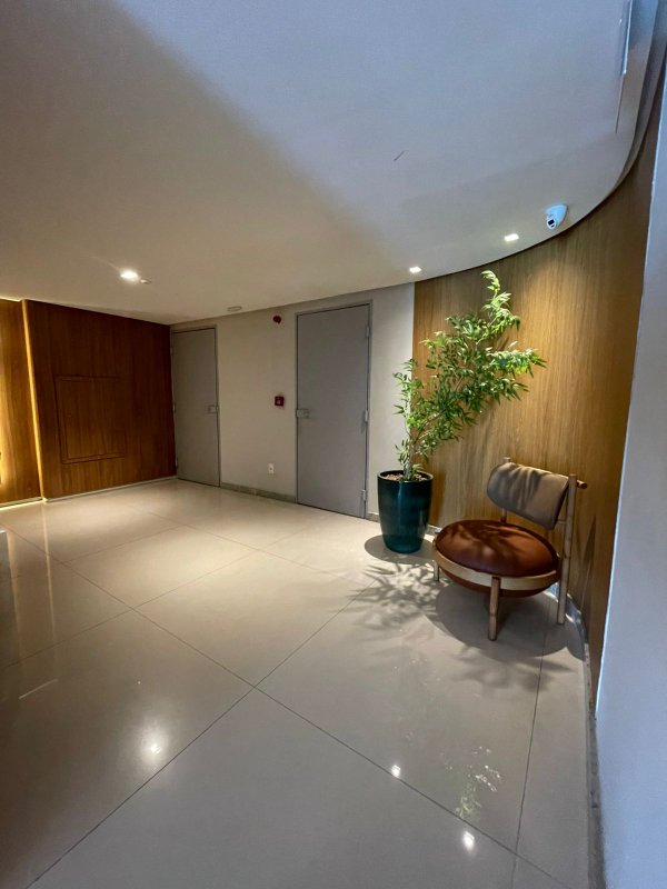 APARTAMENTO VISTA MAR 2 QUARTOS VARANDA COWORKING PISCINA 2 GARAGENS À VENDA NA BARRA! Rua Oito de Dezembro Salvador - 