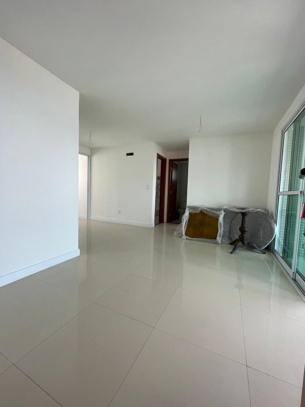 APARTAMENTO VISTA MAR 2 QUARTOS VARANDA COWORKING PISCINA 2 GARAGENS À VENDA NA BARRA! Rua Oito de Dezembro Salvador - 