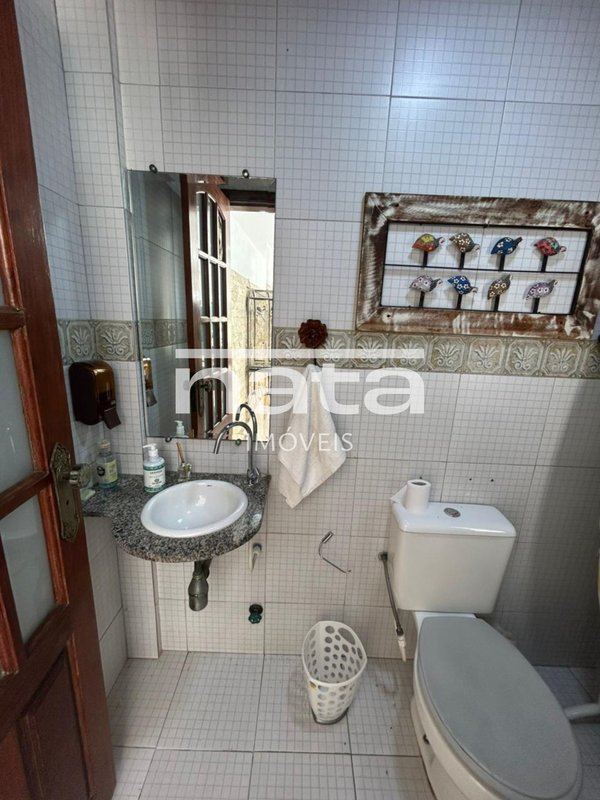 Casa | 459m² | Porteira Fechada | Jardim 25 de Agosto Rua Santa Luzia Duque de Caxias - 