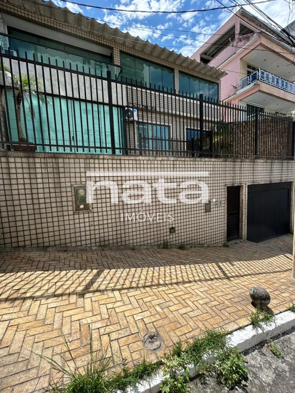 Casa | 459m² | Porteira Fechada | Jardim 25 de Agosto Rua Santa Luzia Duque de Caxias - 