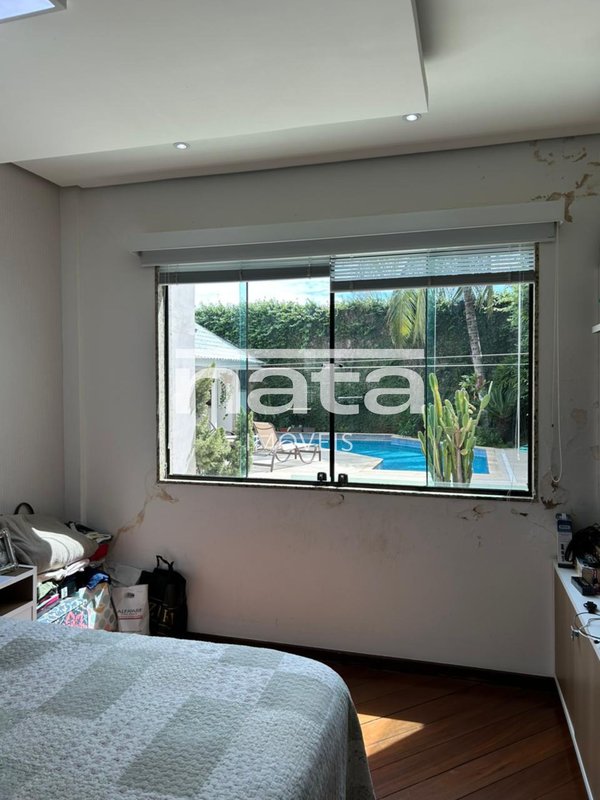 Casa | 459m² | Porteira Fechada | Jardim 25 de Agosto Rua Santa Luzia Duque de Caxias - 