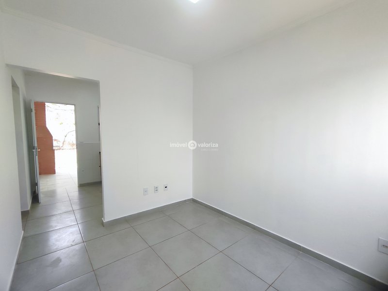 Casa reformada no Santa Mônica em Avaré  Avaré - 