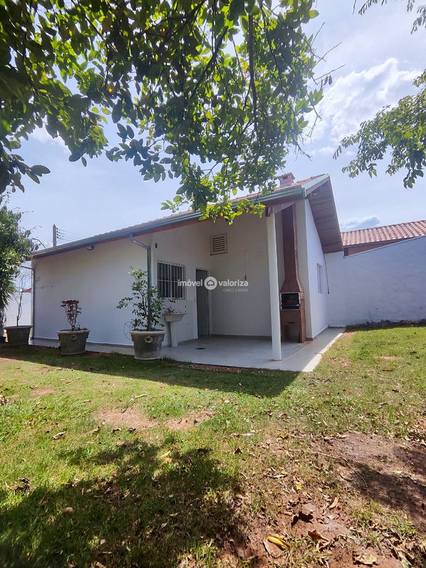 Casa reformada no Santa Mônica em Avaré  Avaré - 