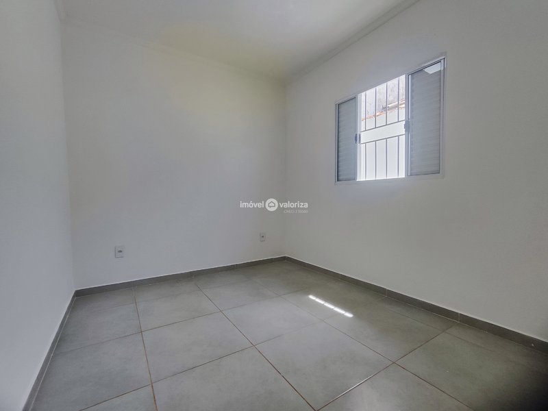 Casa reformada no Santa Mônica em Avaré  Avaré - 