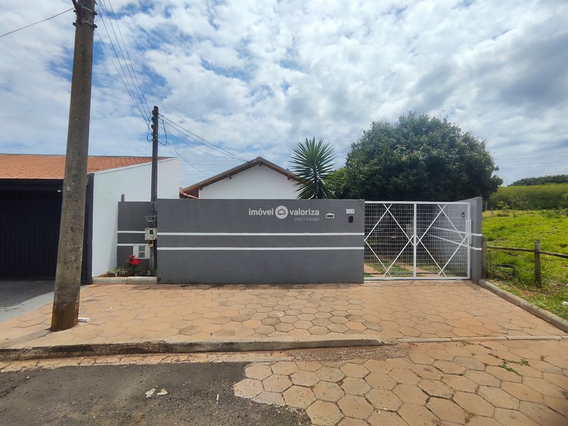 Casa reformada no Santa Mônica em Avaré  Avaré - 