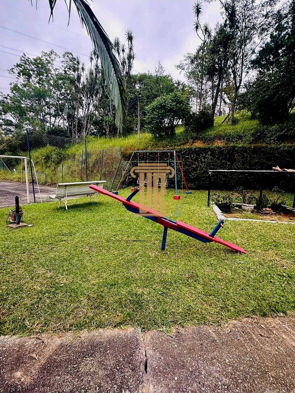 Sítio com 3.5 alqueires em Suzano- SP com 4 casas, salão de festas e piscina  Suzano - 