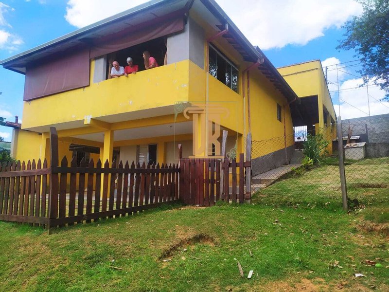 Chácara na zona norte de São José dos Campos- SP com 1.800m²  São José dos Campos - 