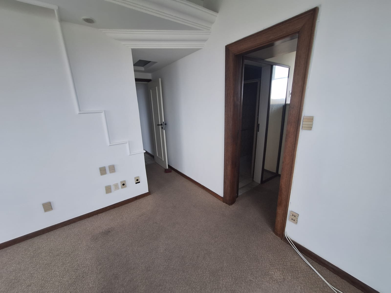 APARTAMENTO NASCENTE VISTA MAR 3 QUARTOS SU&Iacute;TE CLOSET VARANDA GARAGEM &Agrave; VENDA NA GRA&Ccedil;A! Avenida Princesa Leopoldina Salvador - 