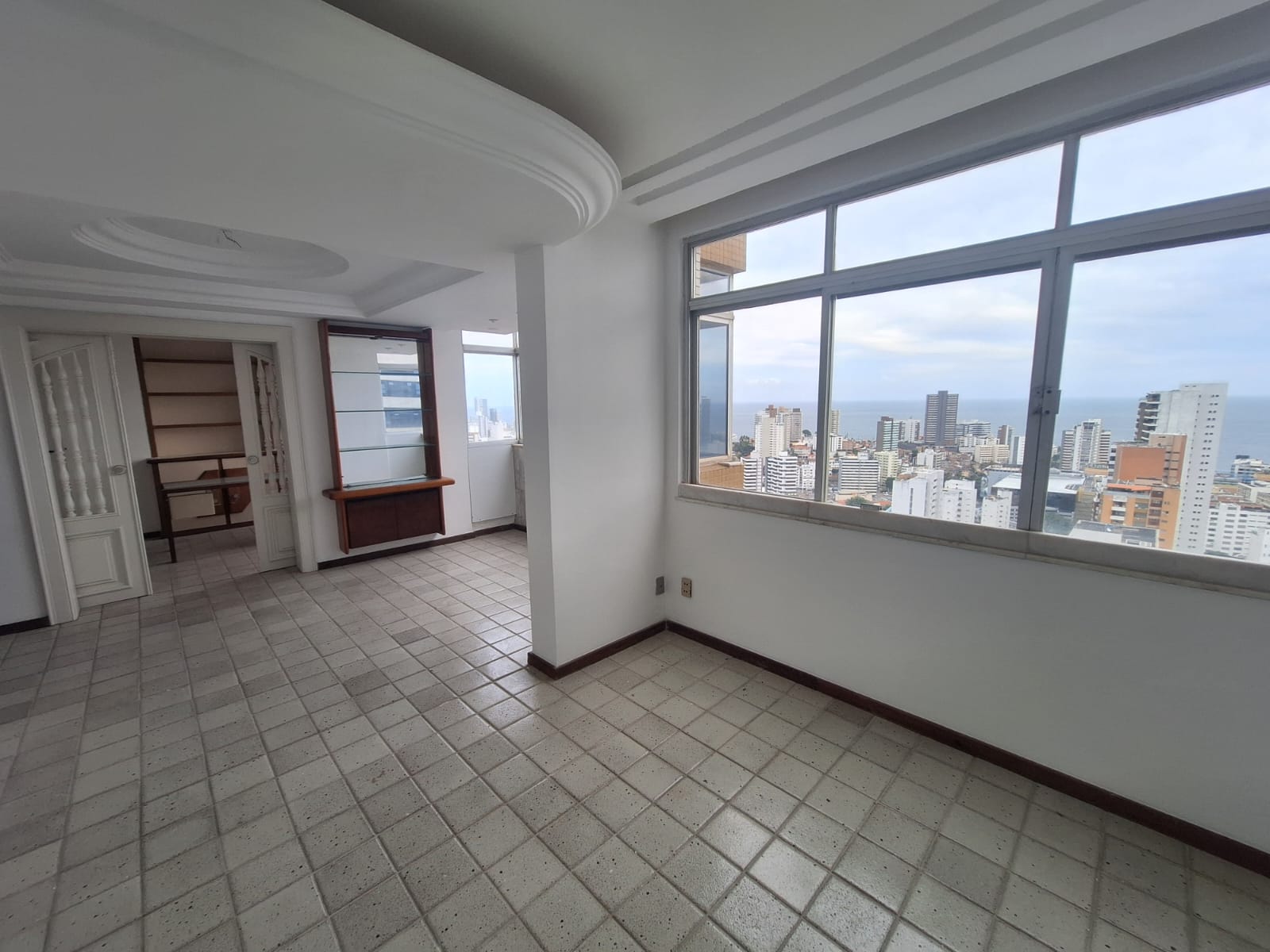 APARTAMENTO NASCENTE VISTA MAR 3 QUARTOS SU&Iacute;TE CLOSET VARANDA GARAGEM &Agrave; VENDA NA GRA&Ccedil;A! Avenida Princesa Leopoldina Salvador - 