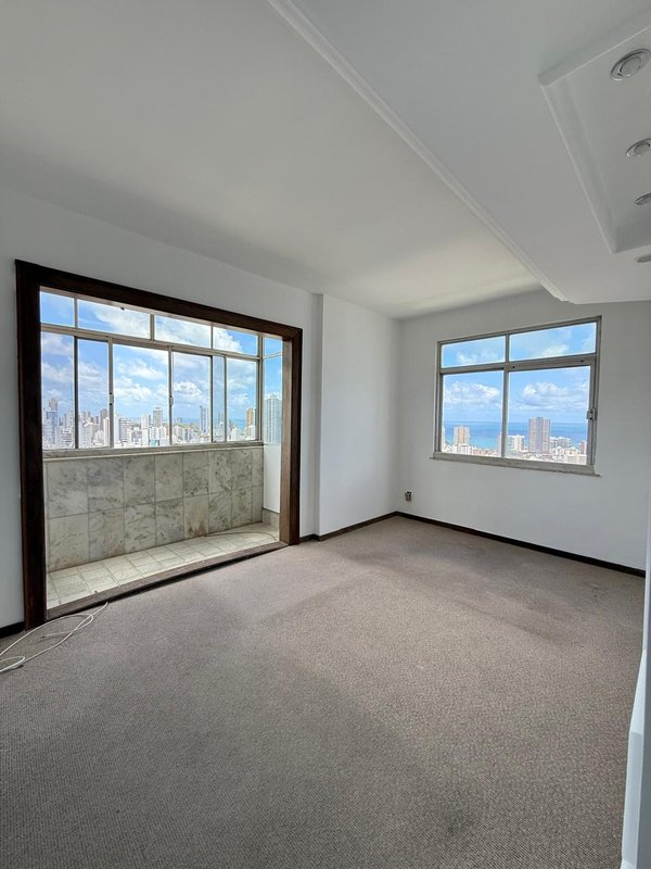 APARTAMENTO NASCENTE VISTA MAR 3 QUARTOS SUÍTE CLOSET VARANDA GARAGEM À VENDA NA GRAÇA! Avenida Princesa Leopoldina Salvador - 