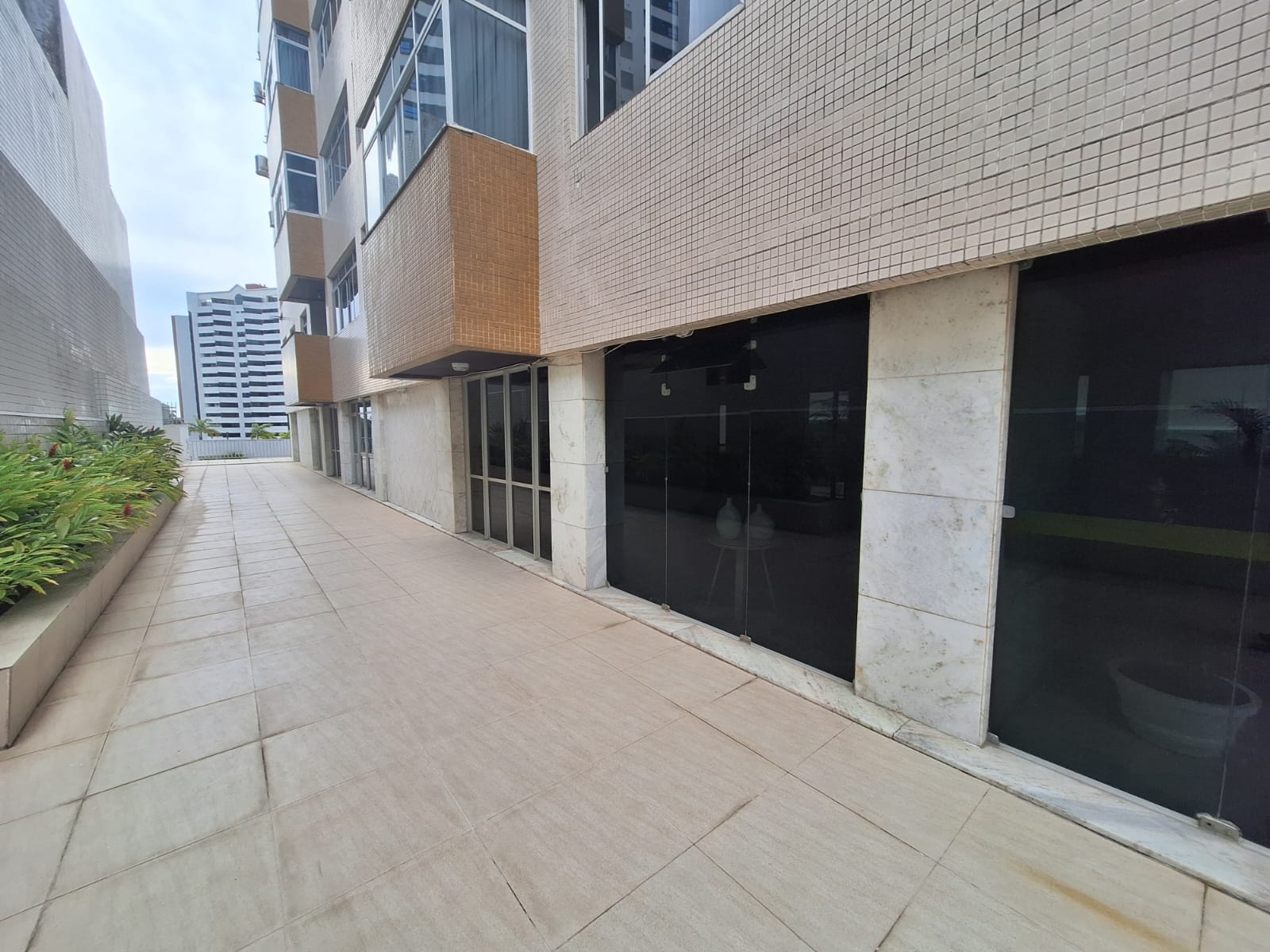 APARTAMENTO NASCENTE VISTA MAR 3 QUARTOS SU&Iacute;TE CLOSET VARANDA GARAGEM &Agrave; VENDA NA GRA&Ccedil;A! Avenida Princesa Leopoldina Salvador - 