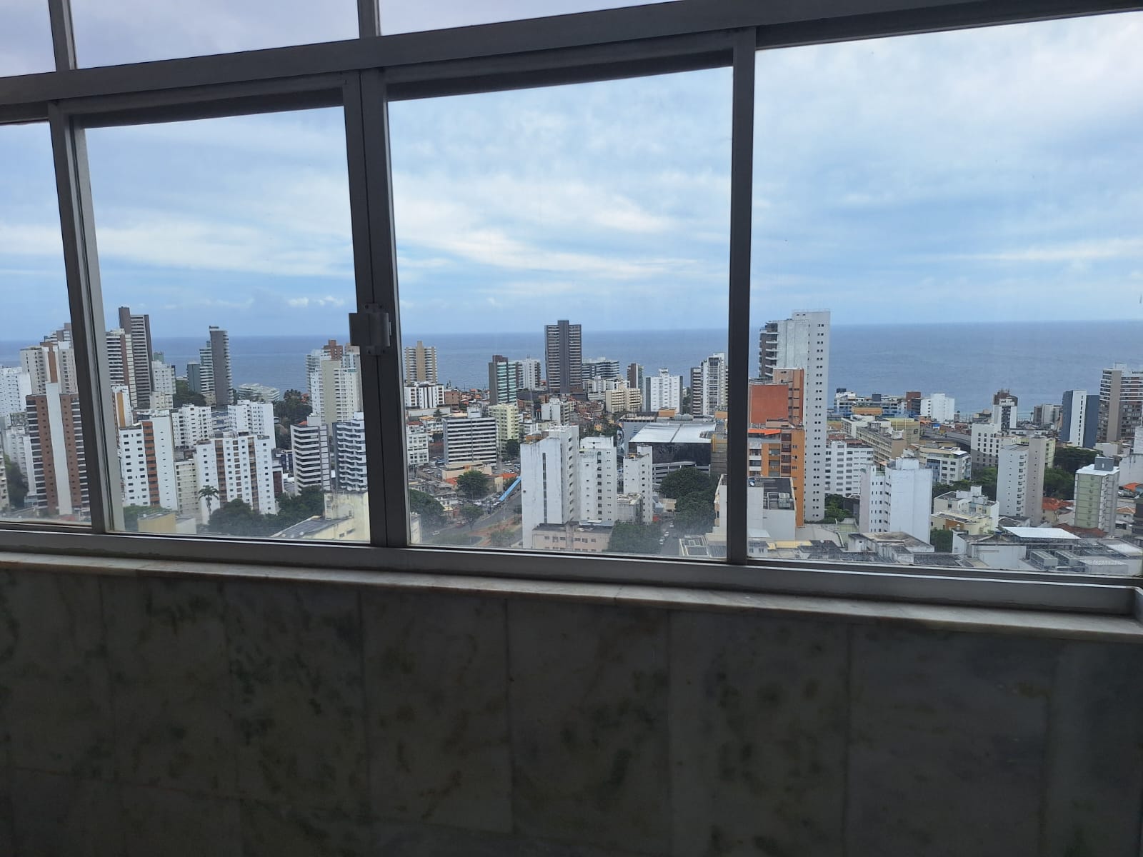 APARTAMENTO NASCENTE VISTA MAR 3 QUARTOS SU&Iacute;TE CLOSET VARANDA GARAGEM &Agrave; VENDA NA GRA&Ccedil;A! Avenida Princesa Leopoldina Salvador - 
