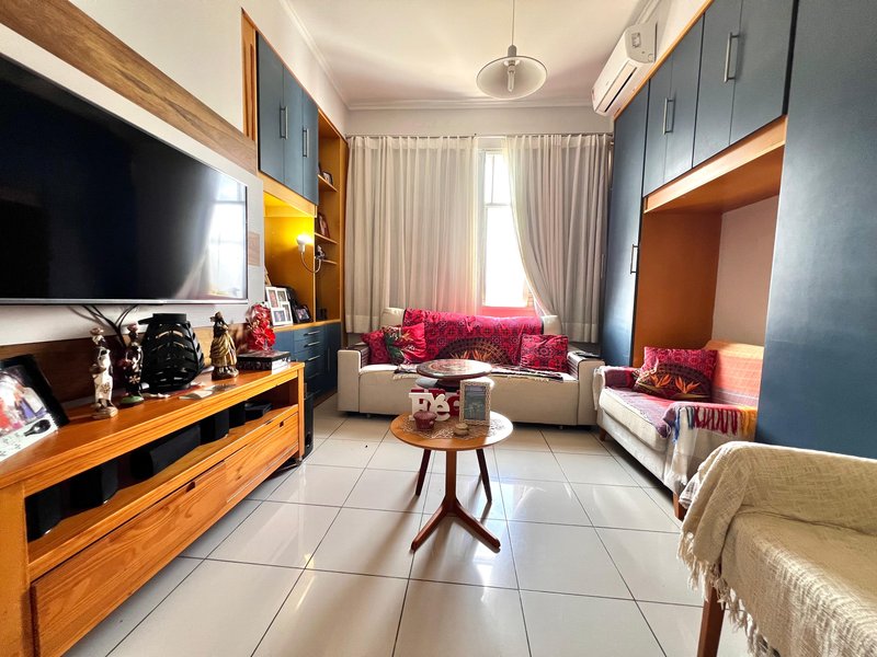 APARTAMENTO 3 QUARTOS 2 SUÍTES VARANDA VISTA LIVRE 2 GARAGENS À VENDA NA GRAÇA! Rua Humberto de Campos Salvador - 