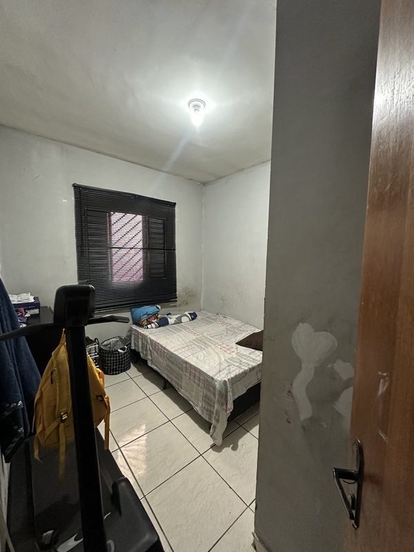 CASA SOBREPOSTA ESTANCIA LAGO AZUL Rua Oroxo Franco da Rocha - 