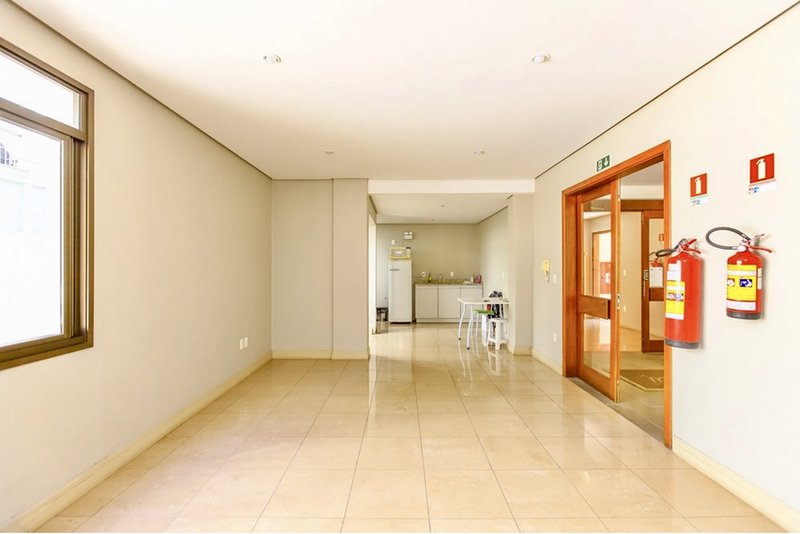 R$ 940.000 - APARTAMENTO - 101M2 - MOBILIADO - 2 DORM - SU&Iacute;TE - 2 VAGAS Rua Barão de Ubá Porto Alegre - 