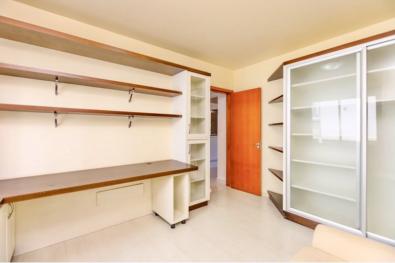 R$ 940.000 - APARTAMENTO - 101M2 - MOBILIADO - 2 DORM - SU&Iacute;TE - 2 VAGAS Rua Barão de Ubá Porto Alegre - 