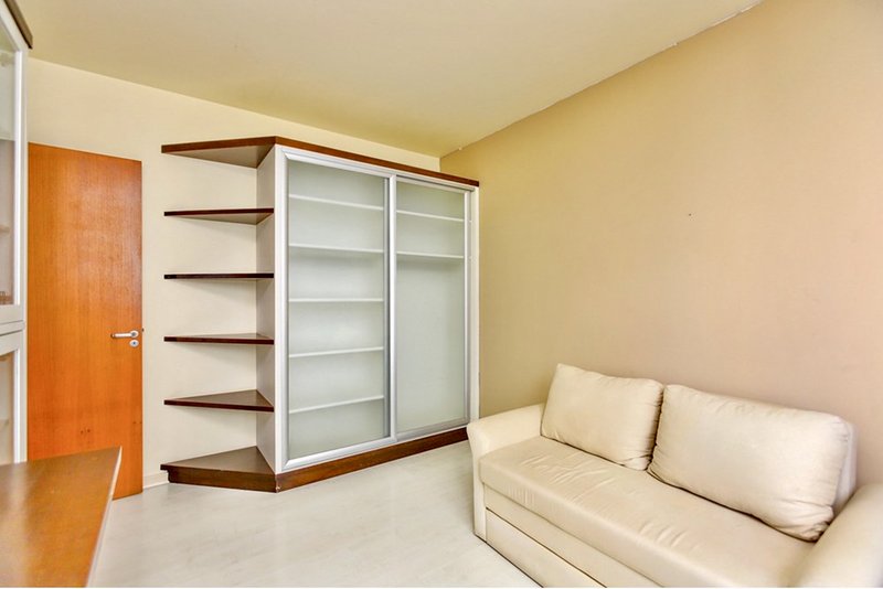 R$ 940.000 - APARTAMENTO - 101M2 - MOBILIADO - 2 DORM - SU&Iacute;TE - 2 VAGAS Rua Barão de Ubá Porto Alegre - 