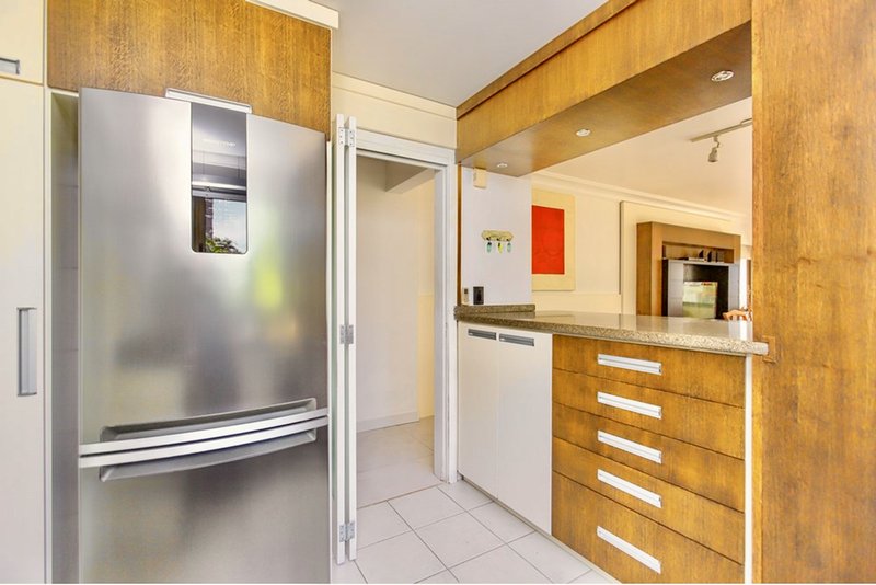 R$ 940.000 - APARTAMENTO - 101M2 - MOBILIADO - 2 DORM - SU&Iacute;TE - 2 VAGAS Rua Barão de Ubá Porto Alegre - 