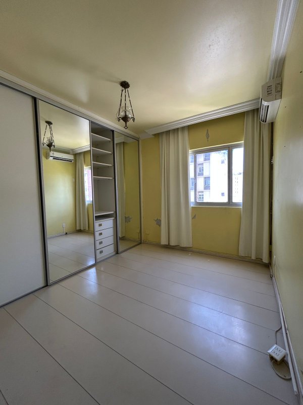 APARTAMENTO NASCENTE 3 QUARTOS SUÍTE DEPENDÊNCIA COMPLETA 2 GARAGENS À VENDA NA GRAÇA! Avenida Euclydes da Cunha Salvador - 