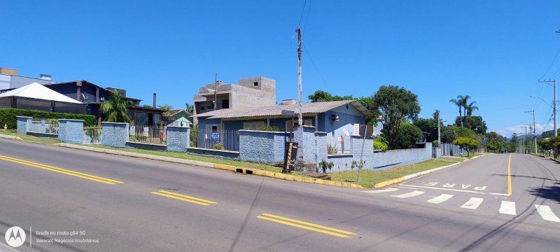 ✔️ Linda casa de esquina em Presidente Lucena  Presidente Lucena - 