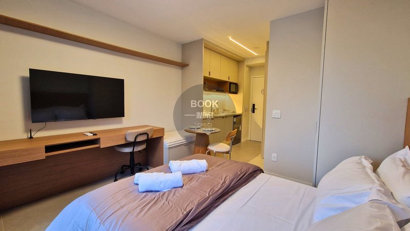 Studio Moderno | Alto Andar Endereço R. Cláudio Soares São Paulo - 