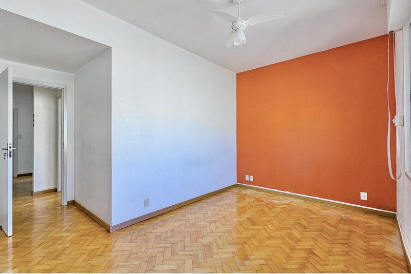 R$ 530.000 - BELO APARTAMENTO - 98M2 - 3 DORM - VISTA - 1 VAGA Avenida Protásio Alves Porto Alegre - 