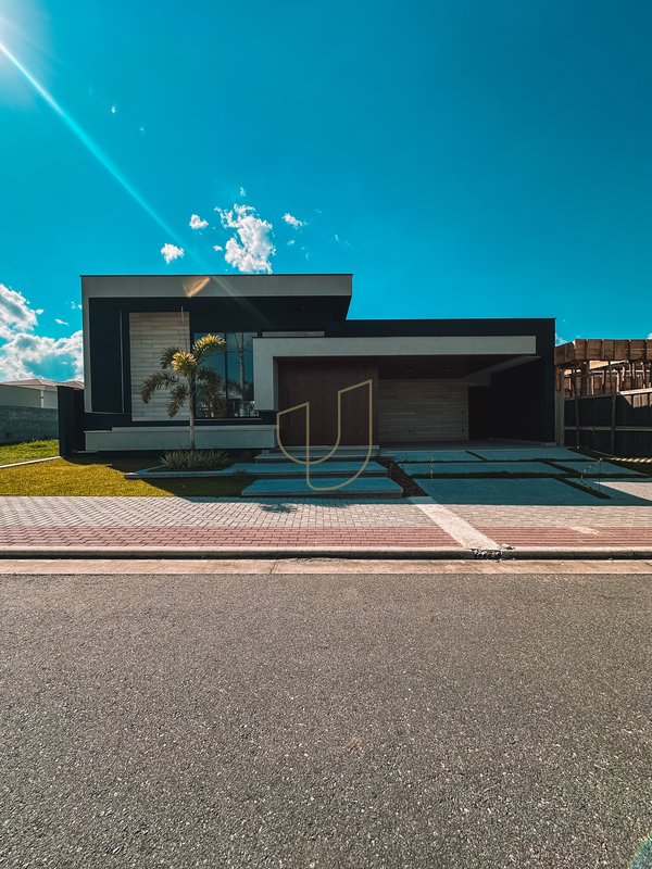 Casa Térrea com 4 Suítes no Condomínio Vivant Urbanova Avenida Jerson de Moura Lopes São José dos Campos - 