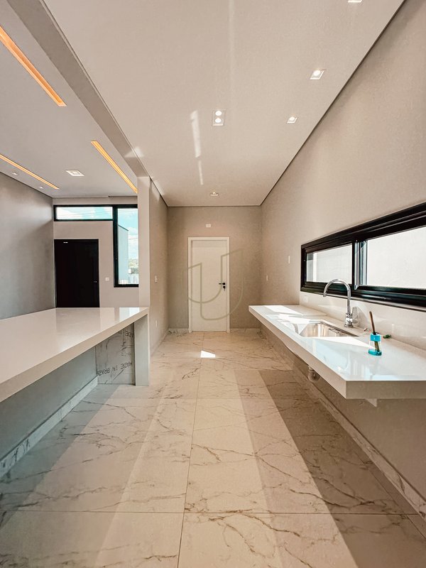 Casa Térrea com 4 Suítes no Condomínio Vivant Urbanova Avenida Jerson de Moura Lopes São José dos Campos - 