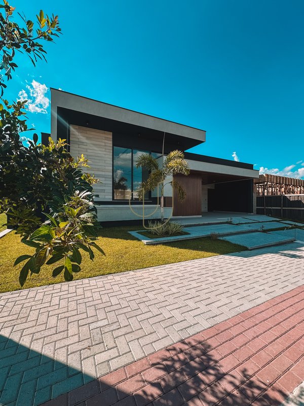 Casa Térrea com 4 Suítes no Condomínio Vivant Urbanova Avenida Jerson de Moura Lopes São José dos Campos - 