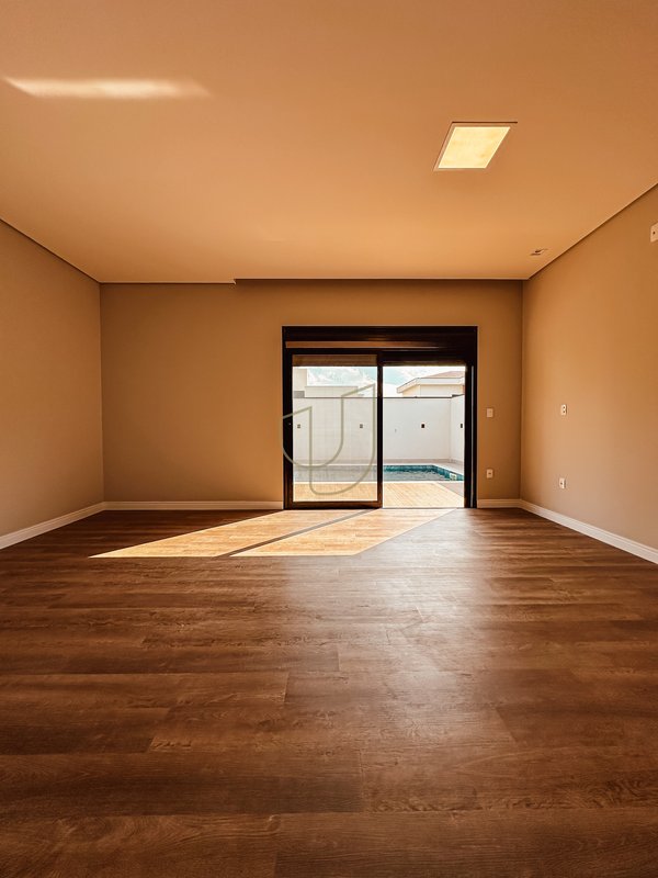 Casa Térrea com 4 Suítes no Condomínio Vivant Urbanova Avenida Jerson de Moura Lopes São José dos Campos - 