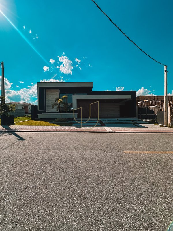 Casa Térrea com 4 Suítes no Condomínio Vivant Urbanova Avenida Jerson de Moura Lopes São José dos Campos - 