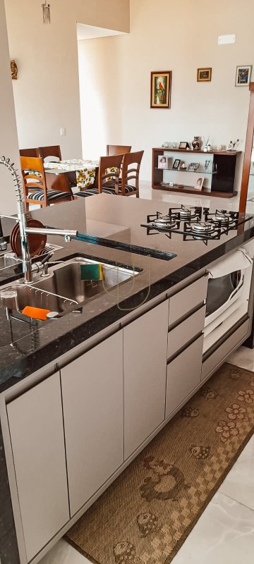 Casa Térrea com 4 Suítes no Condomínio Residencial Mônaco Rua Joaquim Vieira Alves São José dos Campos - 