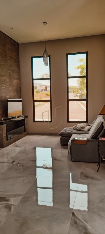 Casa Térrea com 4 Suítes no Condomínio Residencial Mônaco Rua Joaquim Vieira Alves São José dos Campos - 