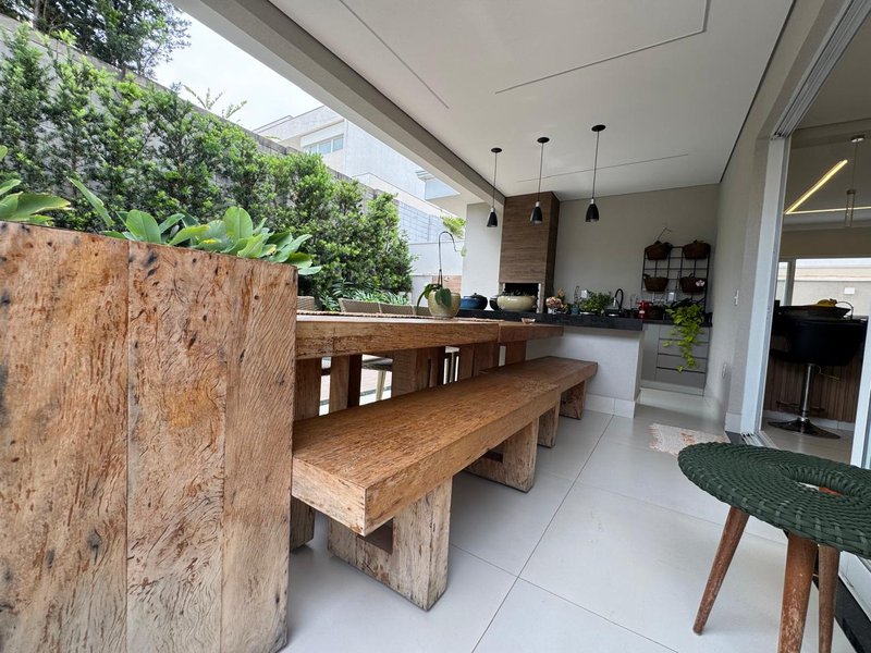 Casa Exclusiva à Venda no Swiss Park – Luxo e Conforto para Sua Família! Rodovia Anhangüera Campinas - 