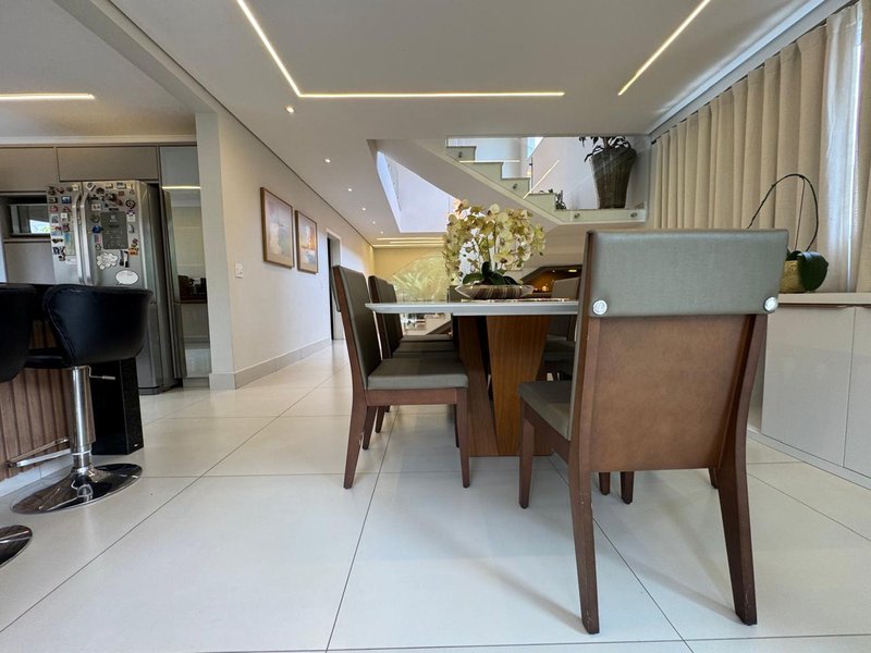 Casa Exclusiva à Venda no Swiss Park – Luxo e Conforto para Sua Família! Rodovia Anhangüera Campinas - 