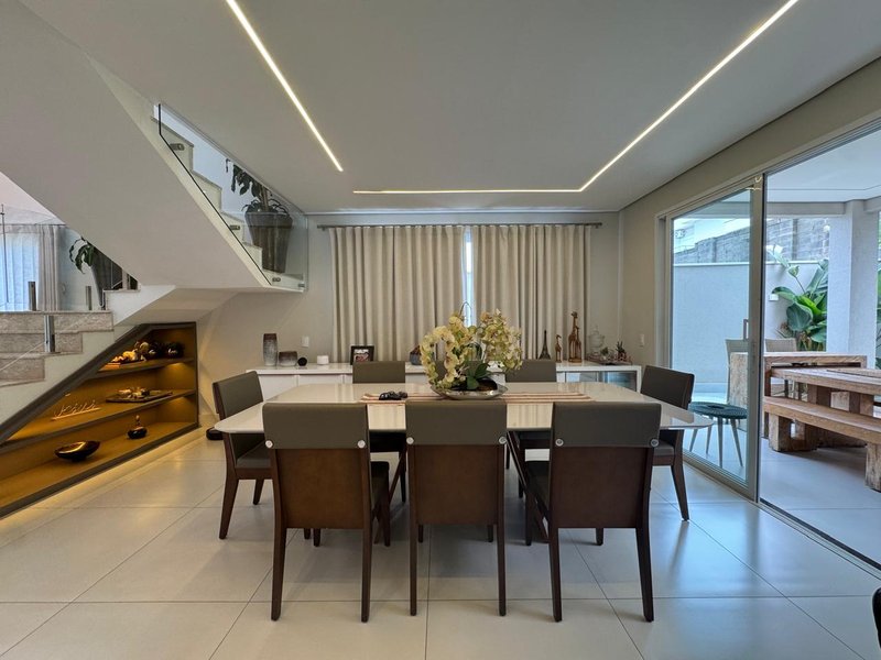 Casa Exclusiva à Venda no Swiss Park – Luxo e Conforto para Sua Família! Rodovia Anhangüera Campinas - 