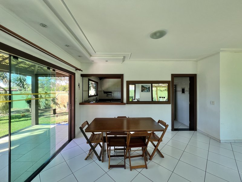 Viva o melhor de Búzios! Casa com suíte master e área verde em Baía Formosa Rua Perdizes Armação dos Búzios - 