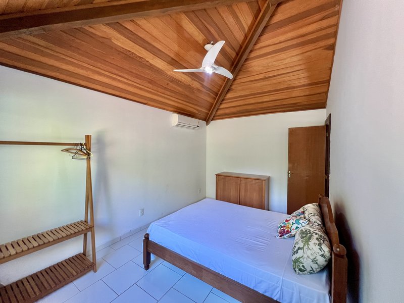 Viva o melhor de Búzios! Casa com suíte master e área verde em Baía Formosa Rua Perdizes Armação dos Búzios - 