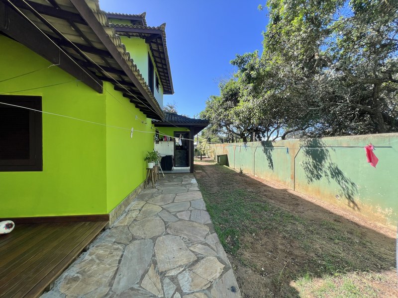 Viva o melhor de Búzios! Casa com suíte master e área verde em Baía Formosa Rua Perdizes Armação dos Búzios - 