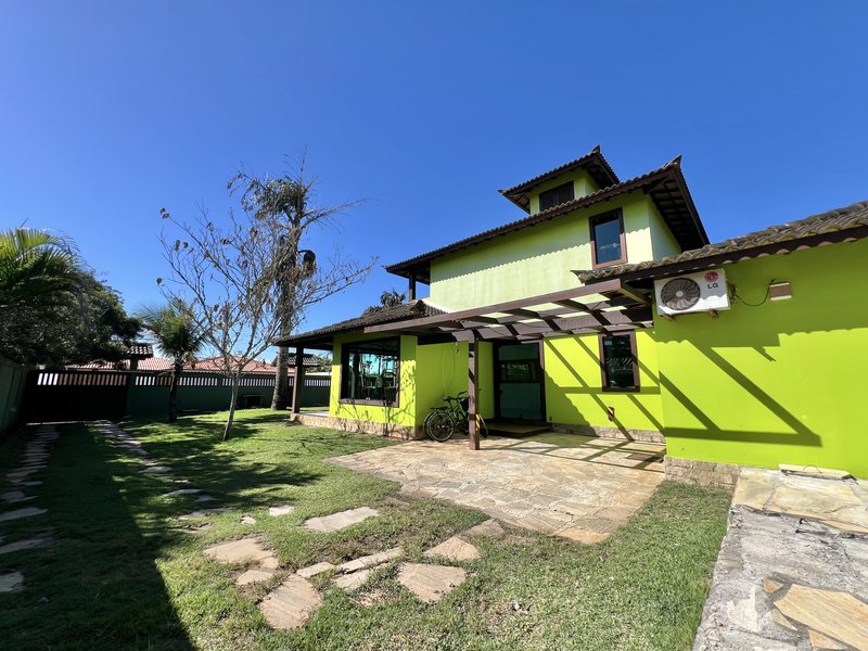 Viva o melhor de Búzios! Casa com suíte master e área verde em Baía Formosa Rua Perdizes Armação dos Búzios - 