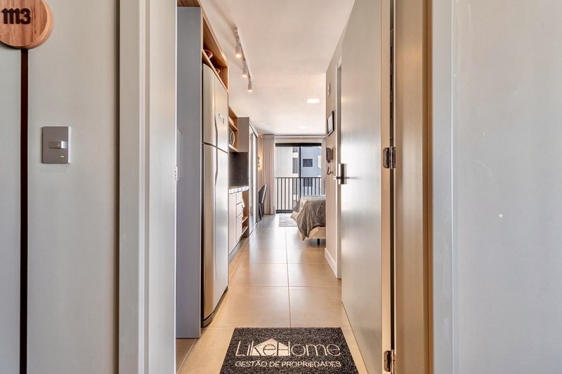 R$ 630.000 - GO 24 - LIND&Iacute;SSIMO STUDIO - MOBILIADO - DECORADO - EQUIPADO - 24M2 Rua Vinte e Quatro de Outubro Porto Alegre - 