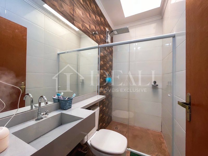 CASA LINDA E ESPAÇOSA – PARQUE MUNHOZ / FRANCO DA ROCHA Rua Nicola Bonilha Franco da Rocha - 