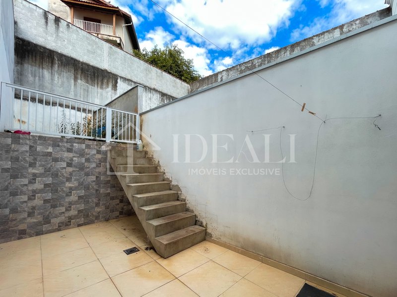 CASA LINDA E ESPAÇOSA – PARQUE MUNHOZ / FRANCO DA ROCHA Rua Nicola Bonilha Franco da Rocha - 